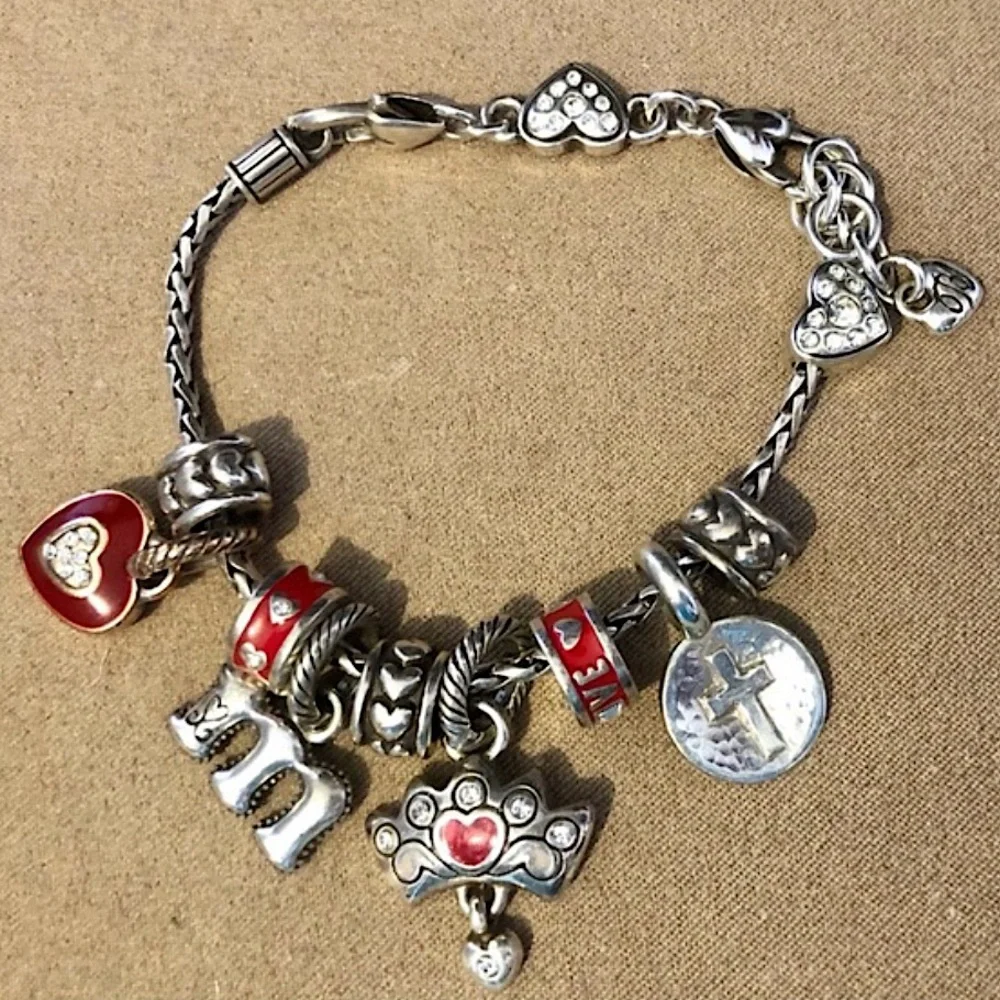❌SOLD❌ Brighton Red Heart charm with crystals & Brighton 🅱️ on one side Retired - Picture 4 of 6